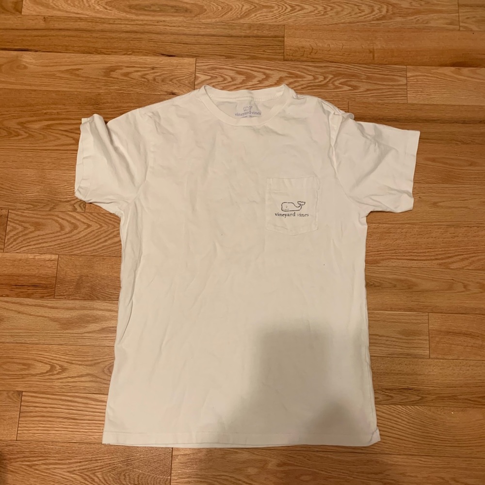 Men’s Vineyard Vines T